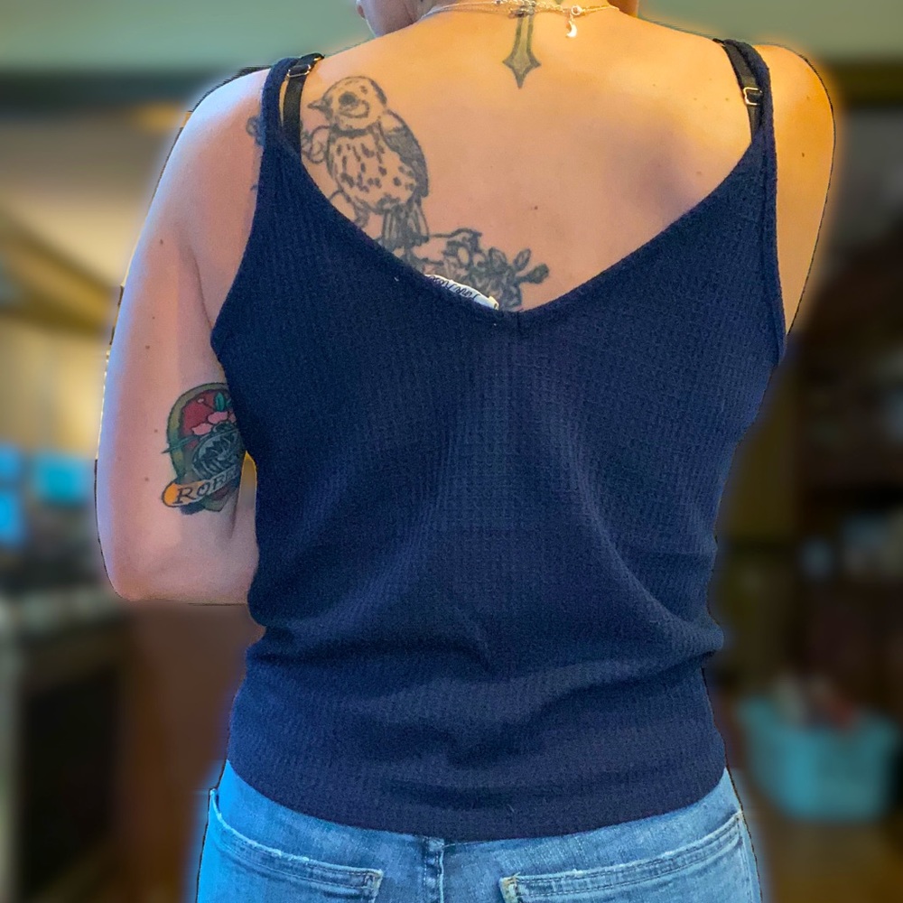 Button down tank - Picture 2 of 5